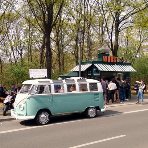 Curry Wurst Stop - Berlin by Bulli Sightseeing - © T1-Berlin.de
